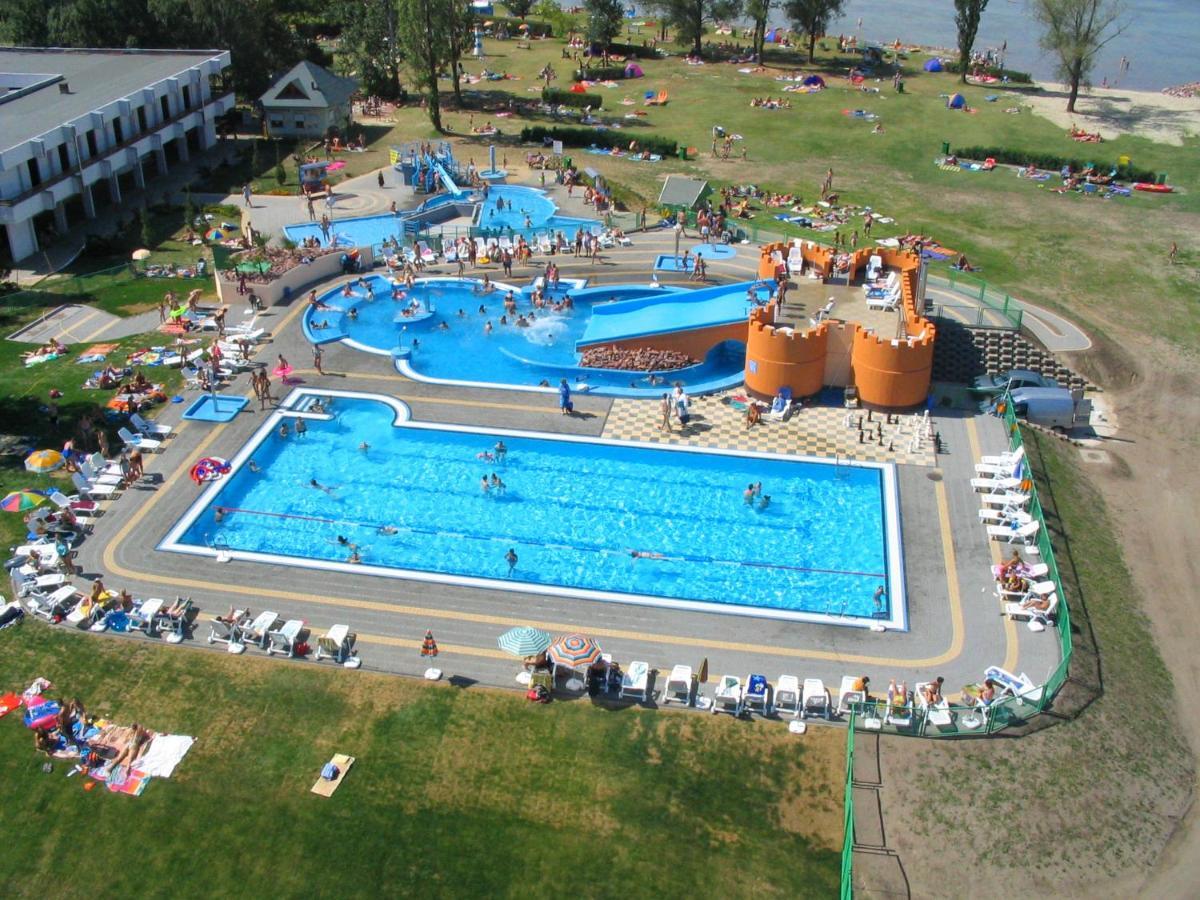 Lido Riviera, Relux Apartman Balatonlelle Ngoại thất bức ảnh